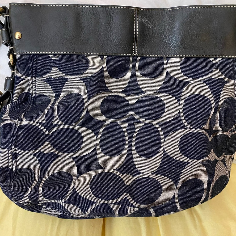 Wallet included. Like new coach purse